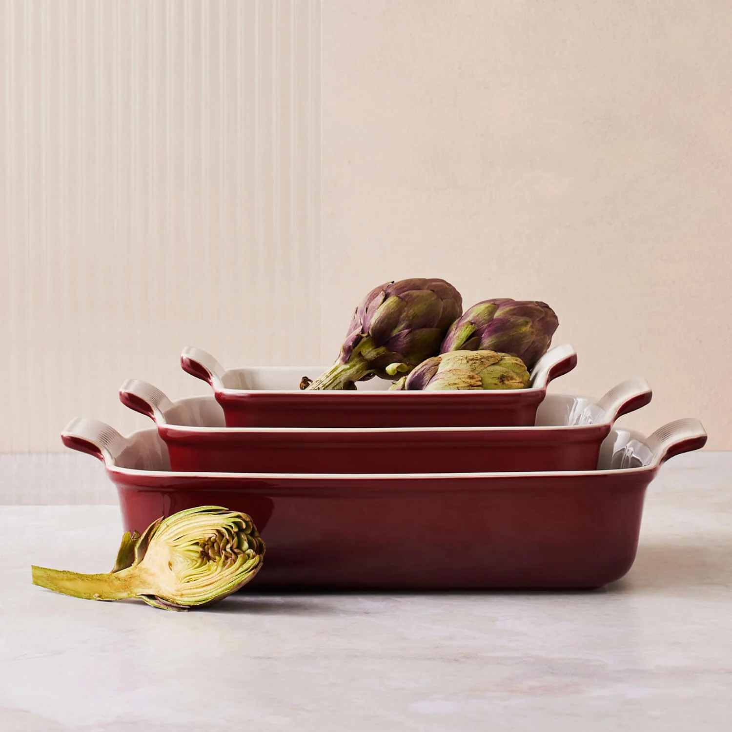 Le Creuset Stoneware Heritage 19cm Rectangular Deep Dish - Garnet - Image 5