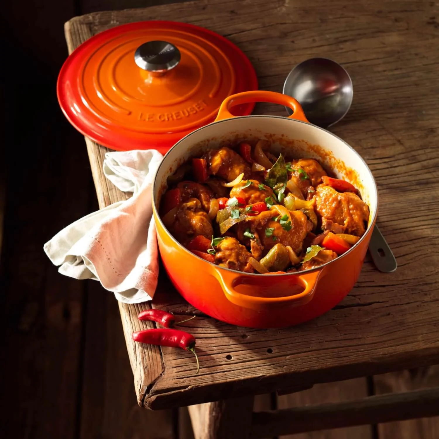 Le Creuset Signature Cast Iron 3 Piece Casserole & Heritage Stoneware Oven Dish Set - Volcanic - Image 12