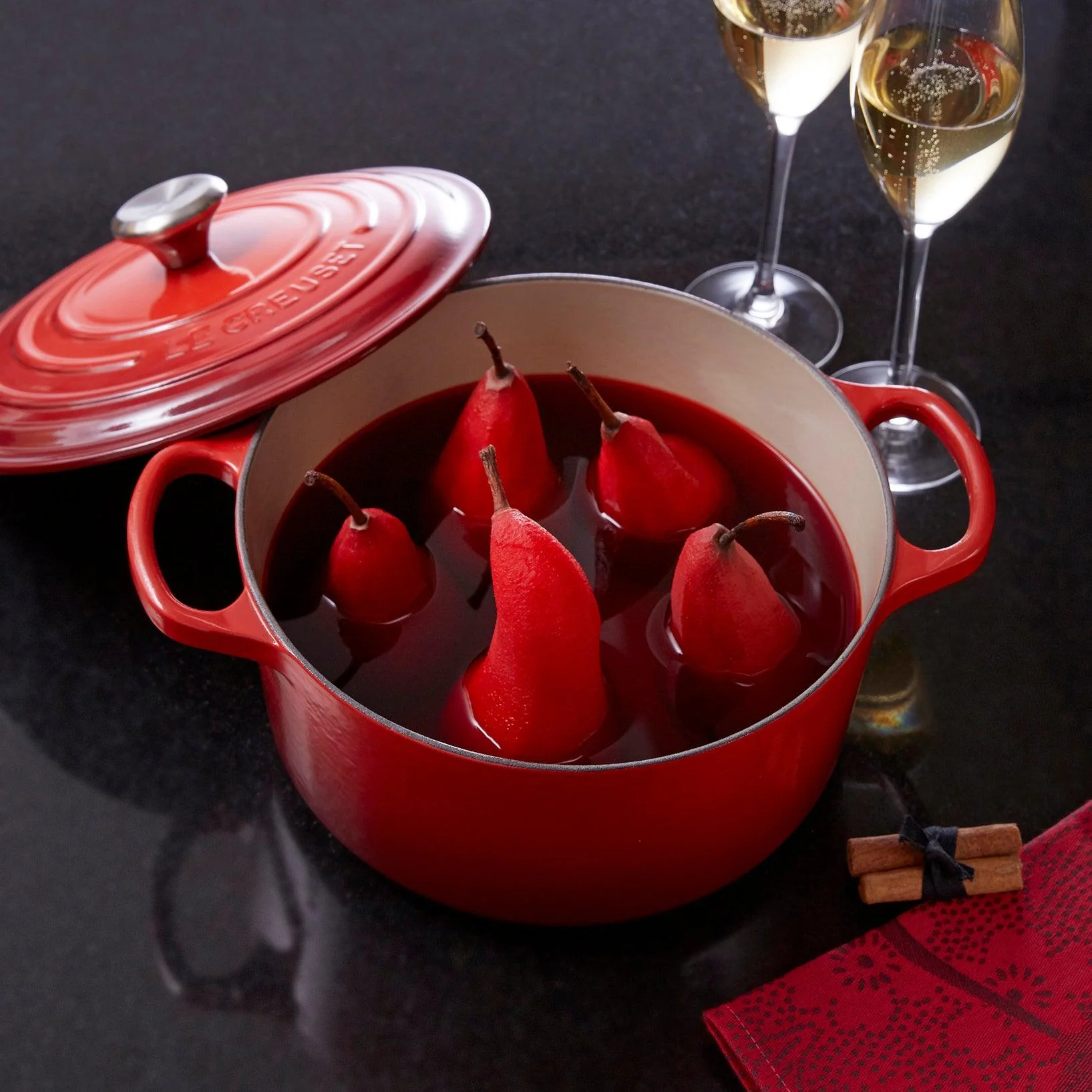 Le Creuset Signature Cast Iron 24cm Round Casserole - Cerise - Image 7
