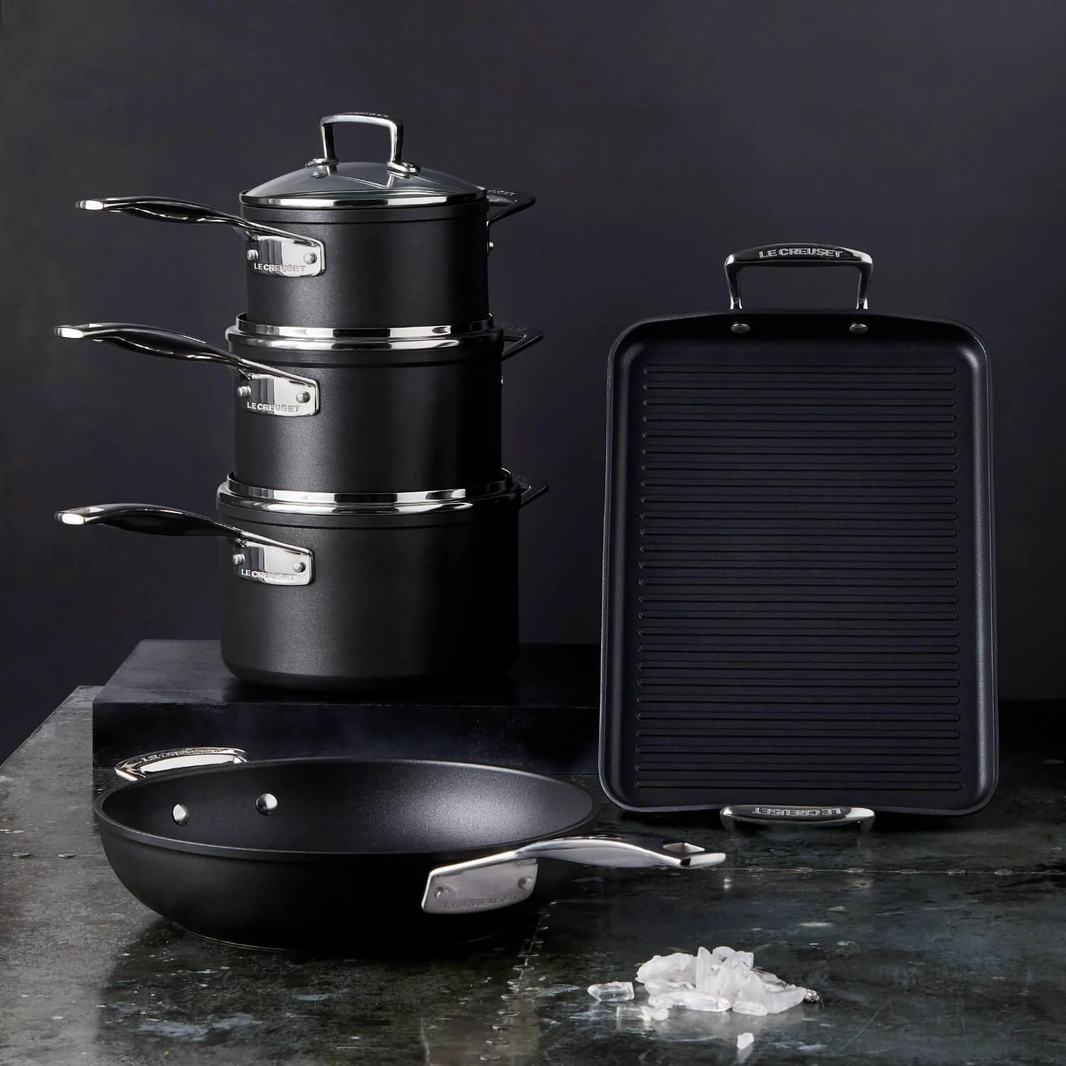 Le Creuset Toughened Non-Stick 3 Piece Saucepan Set - Image 5