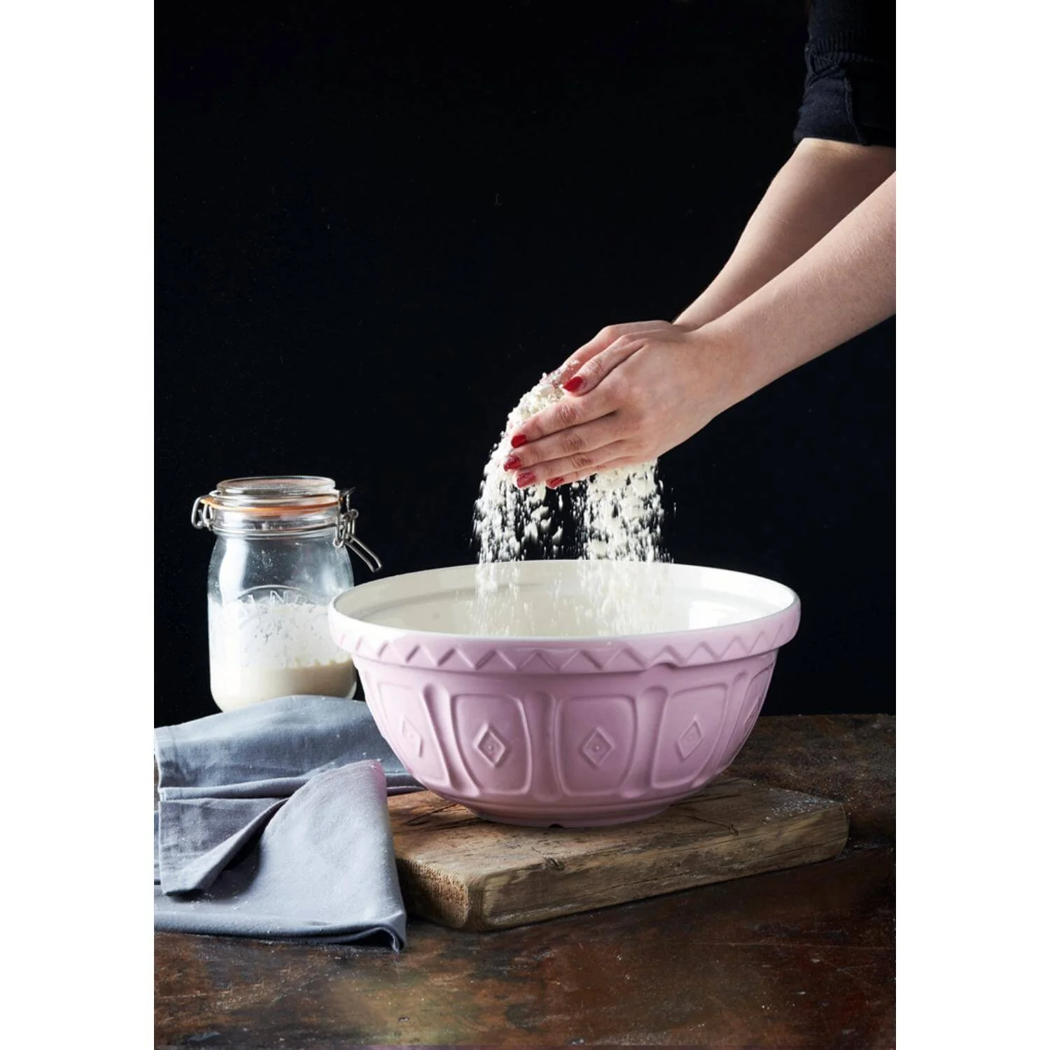 Mason Cash Colour Mix 26cm Stoneware Mixing Bowl - Powder Pink - Image 3
