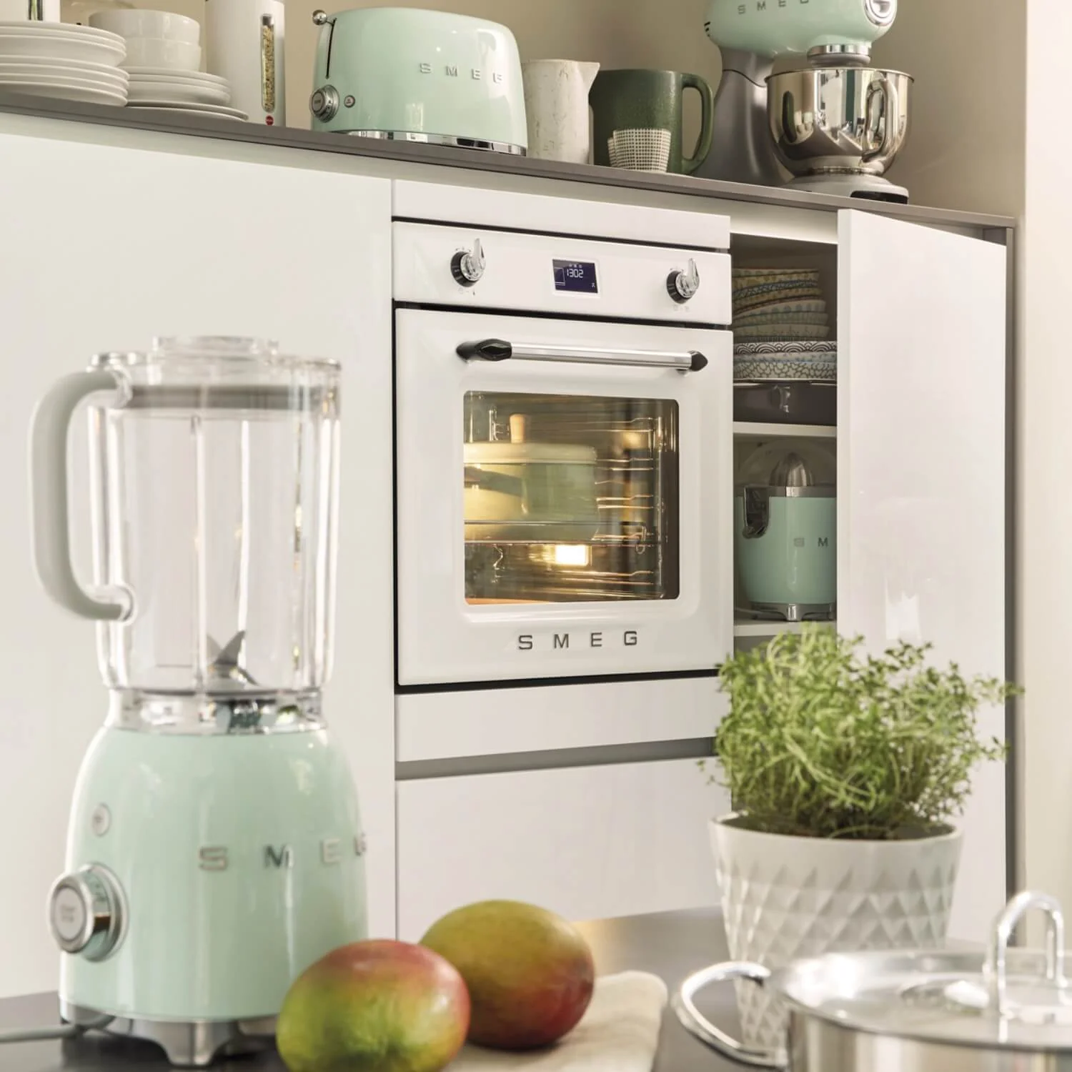 Smeg 50's Style Retro TSF01 2 Slice Toaster - Pastel Green - Image 6