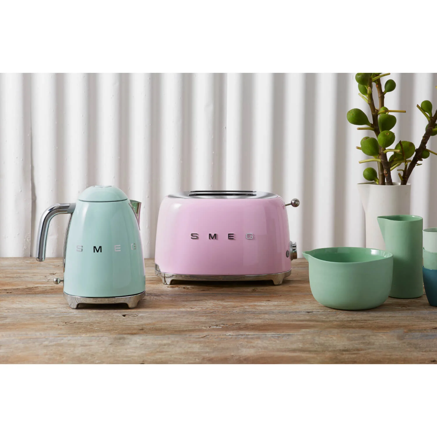 Smeg 50's Style Retro TSF01 2 Slice Toaster - Pink - Image 4