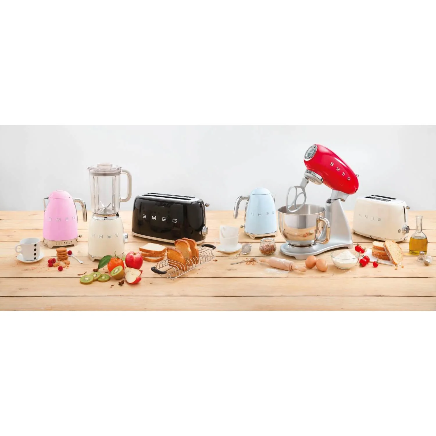 Smeg 50's Style Retro KLF05 Mini Jug Kettle - Red - Image 13