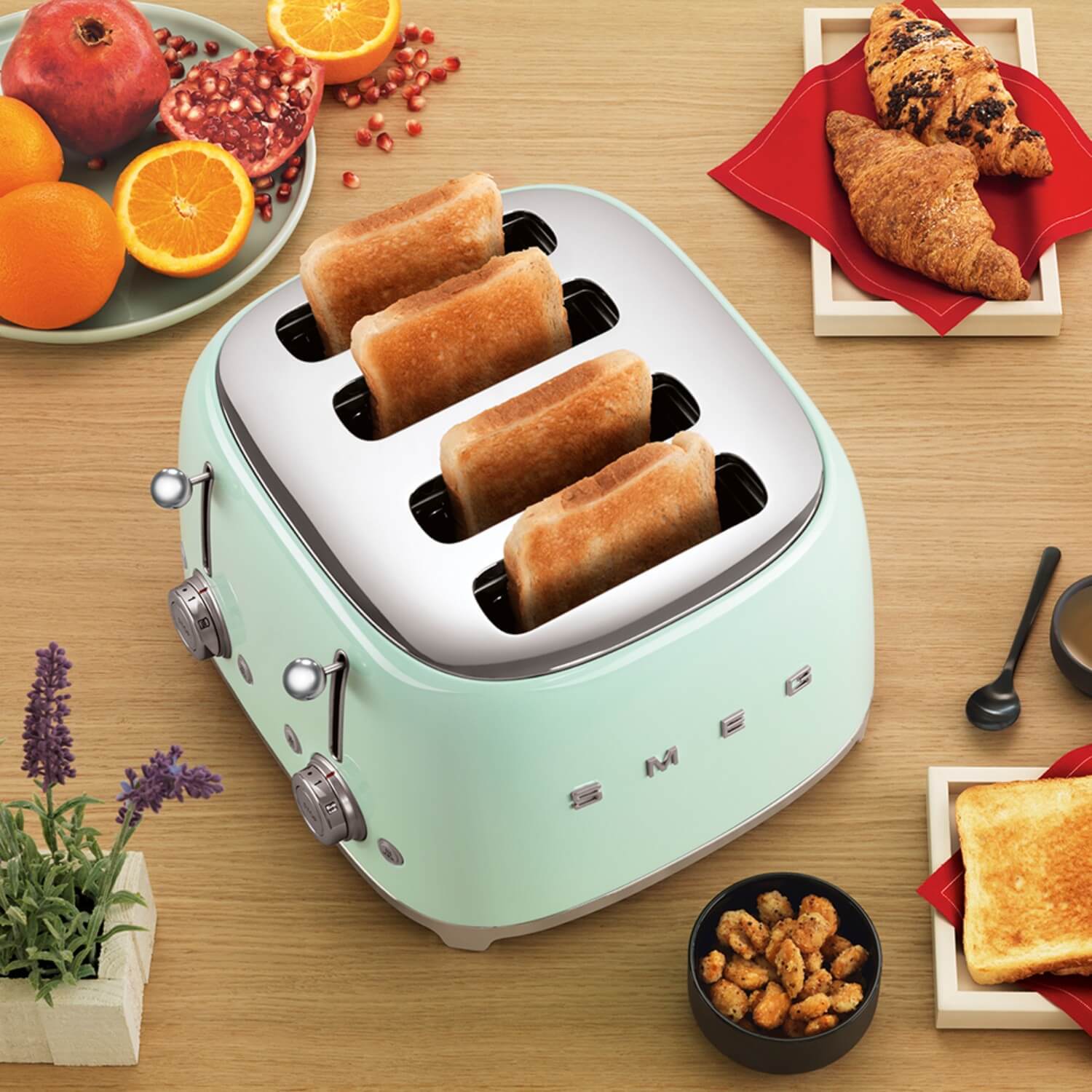 Smeg 50's Style Retro TSF03 4 Slice Toaster - Pastel Green - Image 8